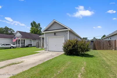 506 Mattocks Avenue, Maysville, NC 28555 - Photo 3