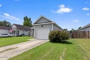 506 Mattocks Ave, Maysville, NC 28555 - Photo 3