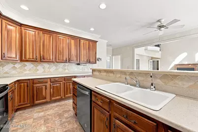 303 Creekview Drive, Hampstead, NC 28443 - Photo 25