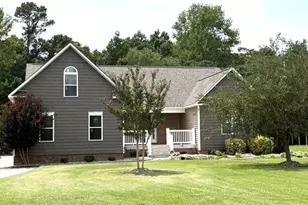 83 Pickett Way, Swansboro, NC 28584 - Photo 3