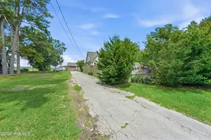 2195 S Nc 111 Hwy S, Chinquapin, NC 28521 - Photo 39