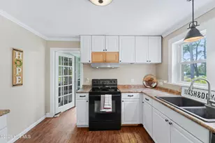 2195 S Nc 111 Hwy S, Chinquapin, NC 28521 - Photo 19