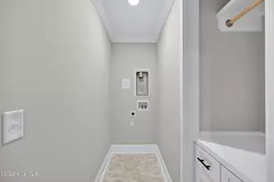 404 S Bodenheimer St, Burgaw, NC 28425 - Photo 27