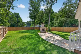 404 S Bodenheimer St, Burgaw, NC 28425 - Photo 33