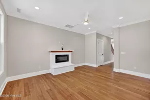 404 S Bodenheimer St, Burgaw, NC 28425 - Photo 9