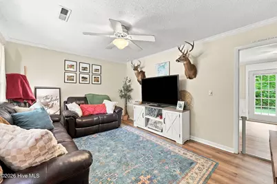 509 S McNeil Street, Burgaw, NC 28425 - Photo 3