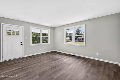 127 Kitt Drive, Jacksonville, NC 28540 - Photo 5