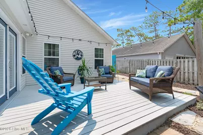 123 NE 15th Street, Oak Island, NC 28465 - Photo 5