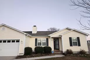 407 S Grazing Ct, Sneads Ferry, NC 28460 - Photo 3