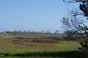 127 Eastview Dr, Emerald Isle, NC 28594 - Photo 43