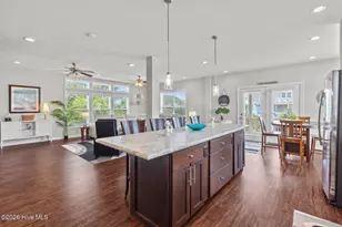 127 Eastview Dr, Emerald Isle, NC 28594 - Photo 15