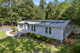 295 Groves Point Cir, Hampstead, NC 28443 - Photo 3