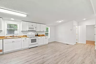295 Groves Point Circle, Hampstead, NC 28443 - Photo 13