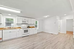 295 Groves Point Cir, Hampstead, NC 28443 - Photo 13