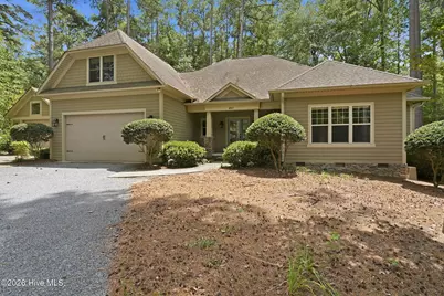 497 Clearfield Lane E, Southern Pines, NC 28387 - Photo 5