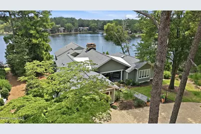 660 Lake Forest Drive SE, Pinehurst, NC 28374 - Photo 1