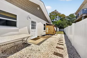 310 SE 79th St, Oak Island, NC 28465 - Photo 23