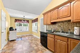 111 Sand Run Rd, Havelock, NC 28532 - Photo 17