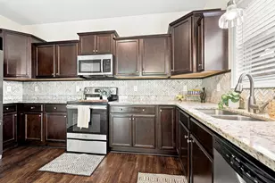 815 Tuscarora Trl, Jacksonville, NC 28546 - Photo 11