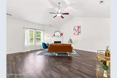 815 Tuscarora Trail, Jacksonville, NC 28546 - Photo 3