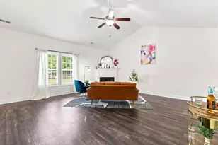 815 Tuscarora Trl, Jacksonville, NC 28546 - Photo 3
