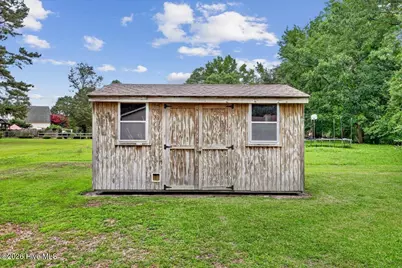 2444 Creekside Road, Kinston, NC 28504 - Photo 9
