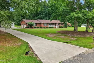 2444 Creekside Rd, Kinston, NC 28504 - Photo 13