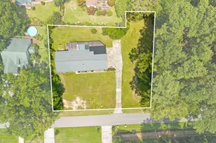 423 S Edgewood Cir, Whiteville, NC 28472 - Photo 49