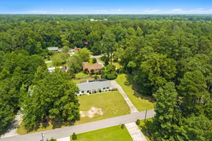 423 S Edgewood Cir, Whiteville, NC 28472 - Photo 51