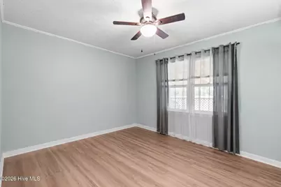 423 S Edgewood Circle, Whiteville, NC 28472 - Photo 33