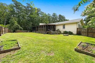 423 S Edgewood Circle, Whiteville, NC 28472 - Photo 45