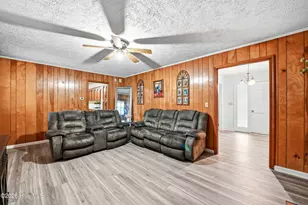 509 E 1st Ave, Chadbourn, NC 28431 - Photo 11