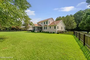 415 Hillcrest Dr, Morehead City, NC 28557 - Photo 3