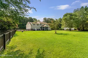 415 Hillcrest Dr, Morehead City, NC 28557 - Photo 43