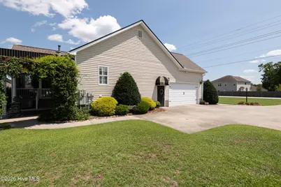 395 Laurie Ellis Road, Winterville, NC 28590 - Photo 5