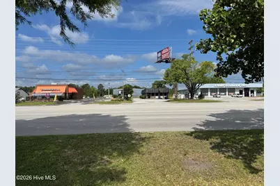 105 Western Boulevard, Jacksonville, NC 28546 - Photo 13