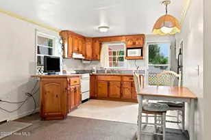 2035 Smithfield St, Kill Devil Hills, NC 27948 - Photo 7