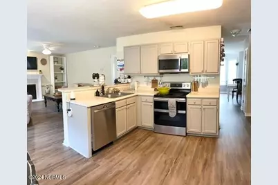 816 Commons Drive N, Jacksonville, NC 28546 - Photo 15