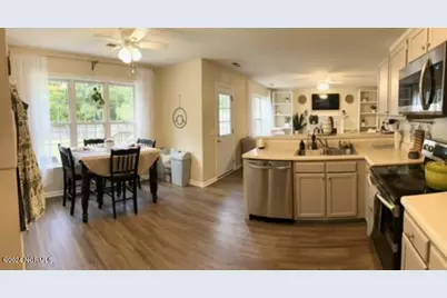 816 Commons Drive N, Jacksonville, NC 28546 - Photo 11