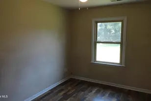 111 Wanchese Way, New Bern, NC 28560 - Photo 9