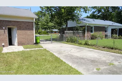 111 Wanchese Way, New Bern, NC 28560 - Photo 23