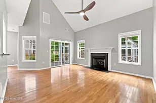 127 Bayshore Dr, Sneads Ferry, NC 28460 - Photo 3