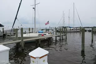 516 S Water St, Oriental, NC 28571 - Photo 11
