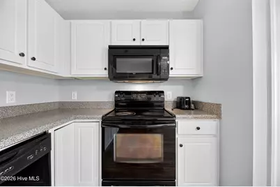 4132 Brook Creek Lane #B, Greenville, NC 27858 - Photo 11