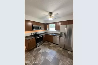 902 Laurel Lane, Jacksonville, NC 28546 - Photo 5