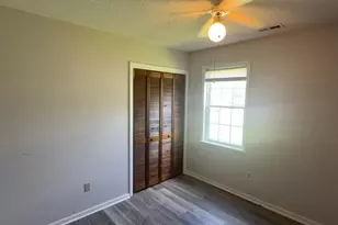 902 Laurel Ln, Jacksonville, NC 28546 - Photo 9