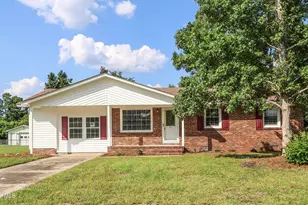 15 Oxford Dr, Jacksonville, NC 28546 - Photo 1