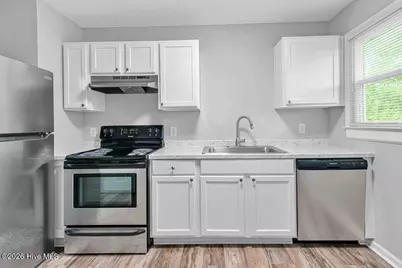 322 Starling Street, Jacksonville, NC 28540 - Photo 7