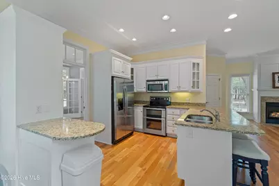575 S Seascape Boulevard SW, Supply, NC 28462 - Photo 11