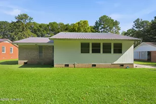 713 Pinewood Dr, Whiteville, NC 28472 - Photo 35
